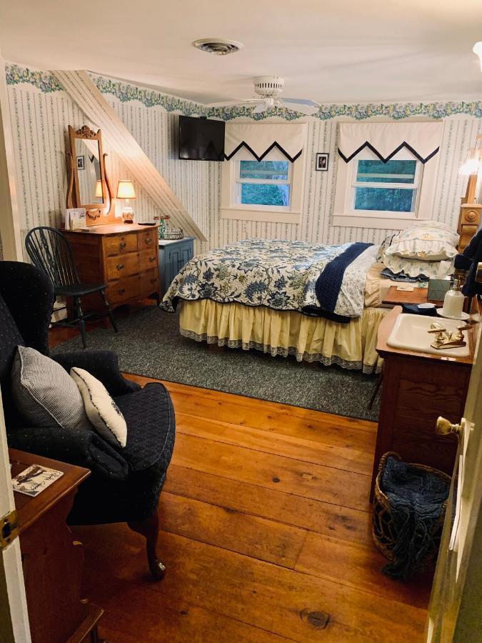 نورث كونويه Buttonwood Inn On Mount Surprise الغرفة الصورة