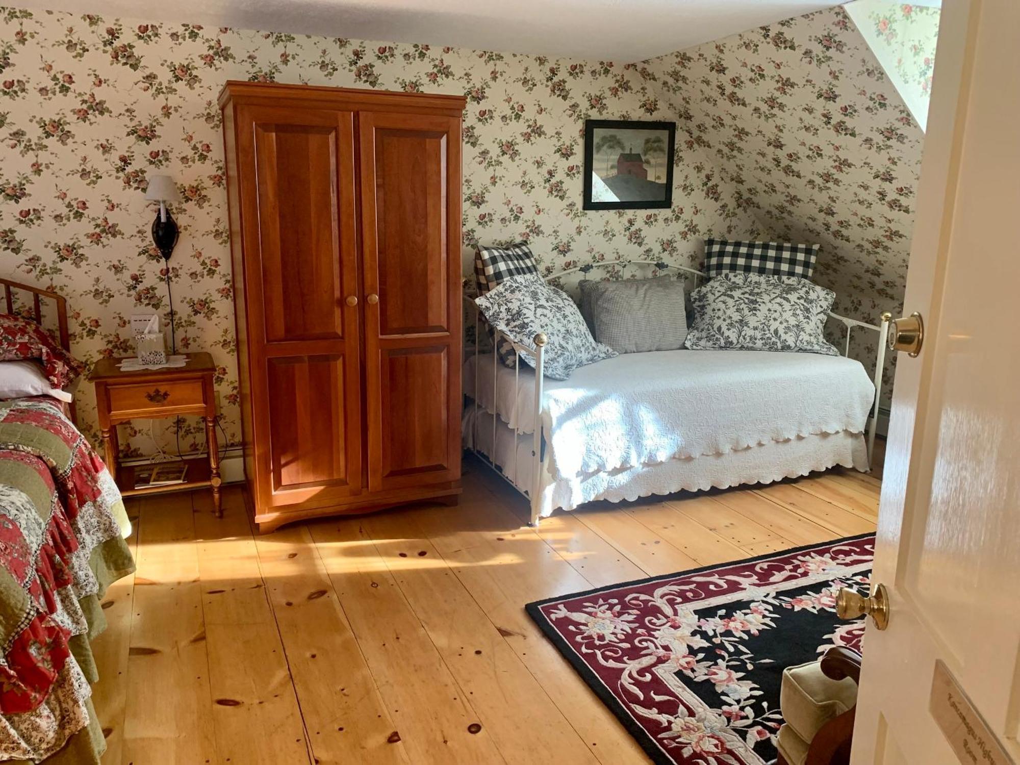 نورث كونويه Buttonwood Inn On Mount Surprise الغرفة الصورة